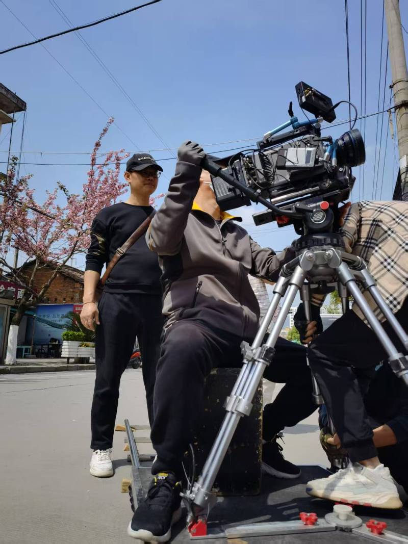和林格尔县广告片拍摄：快消品牌爆款之选，网感内容适配社媒传播！